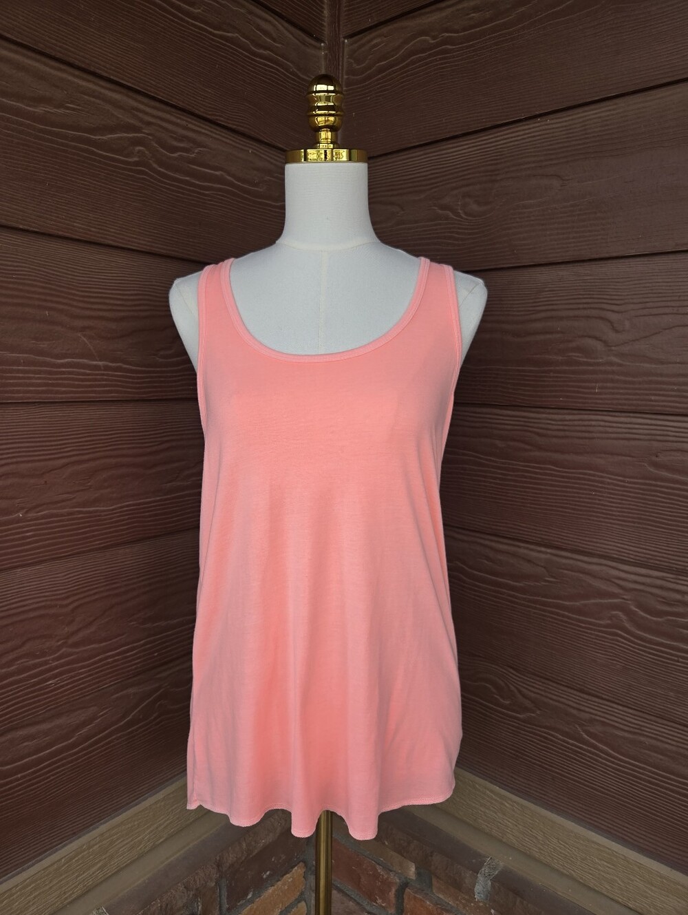 Mossimo Neon Coral Racerback Tank Top – Women’s Medium